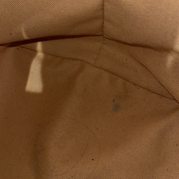 This is an authentic LOUIS VUITTON Damier Azur Totally MM. - Picture 7 of 7